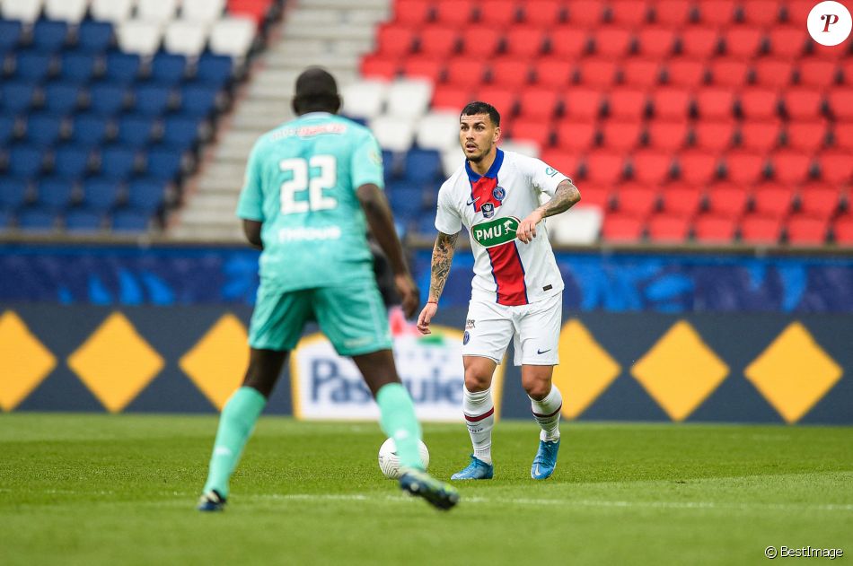 Leandro Paredes lors du quart de finale de Coupe de France opposant le Paris Saint-Germain à Angers, au Parc des Princes. Paris, le 21 avril 2021. © Federico Pestellini / Panoramic / Bestimage