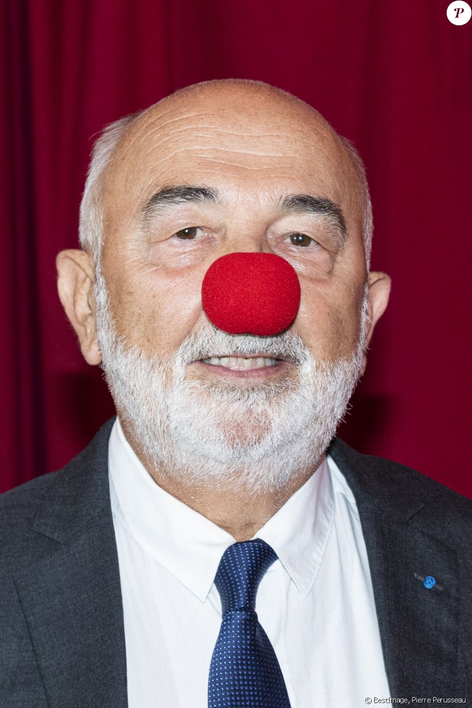 Exclusif - Gérard Jugnot - Nouvelle saison du Cirque Bouglione avec son spectacle "Dingue" tous les bénéfices de cette soirée sont reversés à l'association "Le Rire Médecin" parrainé par Gérard Jugnot à Paris , le 16 octobre 2020. © Pierre Perusseau / Bestimage