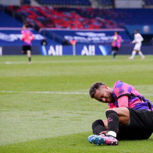 Neymar - Le PSG s'impose 2-1 face au RC Lens en ligue 1 Uber Eats au parc des princes à Paris le 1 er mai 2021 © Lecoeur / FEP/ Panoramic / Bestimage