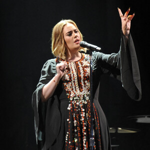 Adele à l'occasion du festival de Glastonbury le 25 juin 2016.