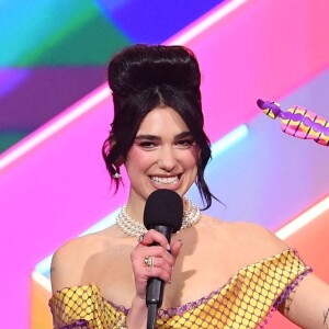 Dua Lipa a reçu deux prix (Album de l'année et Artiste solo féminine de l'année) lors des Brit Awards 2021 à l'O2 Arena. Londres le 11 mai 2021.