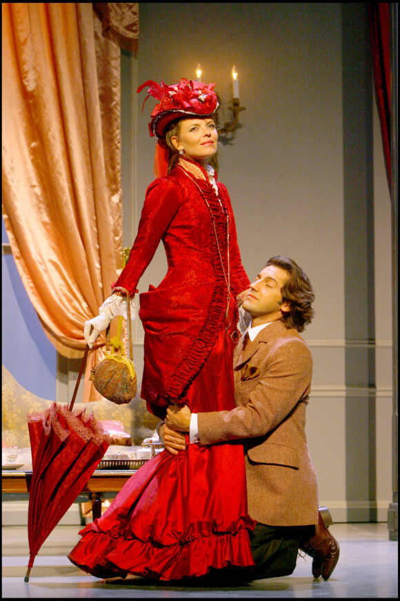 Frédéric Diefenthal et Gwendoline Hamon au Théâtre Antoine à Paris en 2006. 