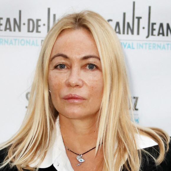 Exclusif - Emmanuelle Béart lors du photocall du film "L'étreinte" au 7ème Festival international du film de Saint-Jean-de-Luz le 9 octobre 2020.