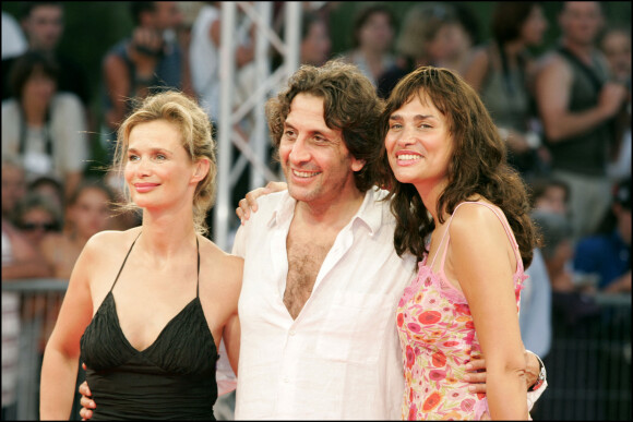 Anne Sophie L., Frédérique Bedos et son ami Jean-Paul Lubliner - Projection du film "The Bourne Supremacy" - 30e Festival du film américain de Deauville. 2004.