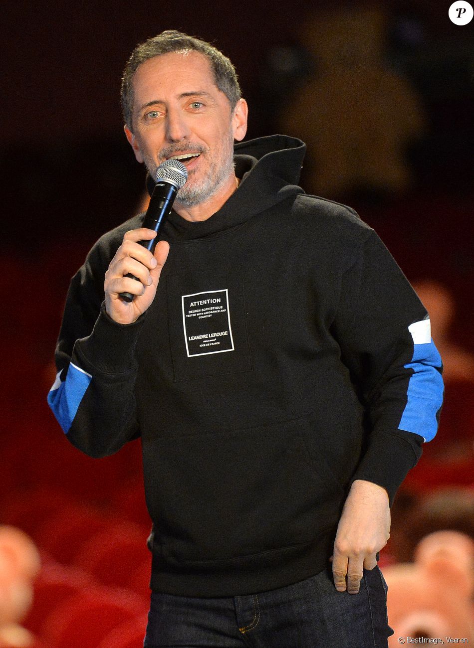 Exclusif - Gad Elmaleh lors du livestream "CamKev Comedy and Songs" de C.Lellouche et de K.Adams sur la plateforme de streaming Gigson.live au théâtre Mogador à Paris, France, le 5 avril 2021. © Veeren/Bestimage