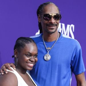 Snoop Dogg et sa fille Cori Broadus à la première de The Addams Family dans le quartier de Westfield Century City à Los Angeles.