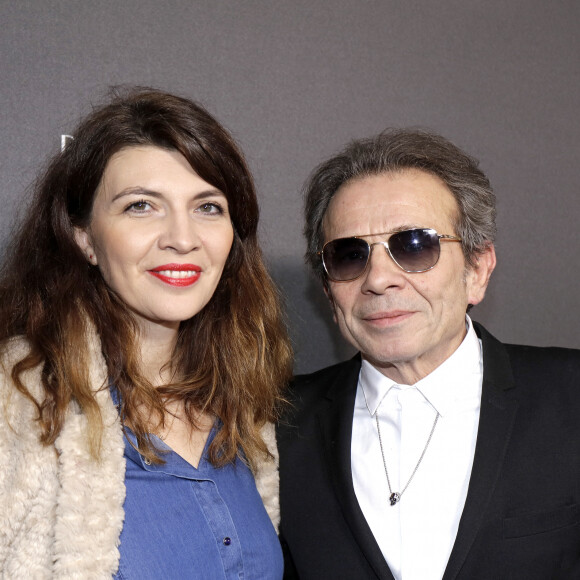 Exclusif - Portrait de Philippe Manoeuvre et sa femme Candice de la Richardière à Paris, le 4 février 2019. © Cédric Perrin/Bestimage