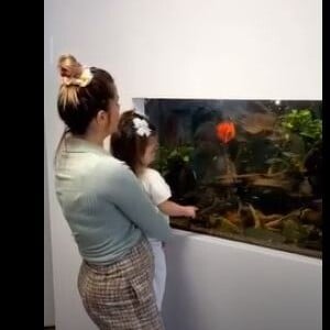 Carla Moreau enceinte de son deuxième enfant ?