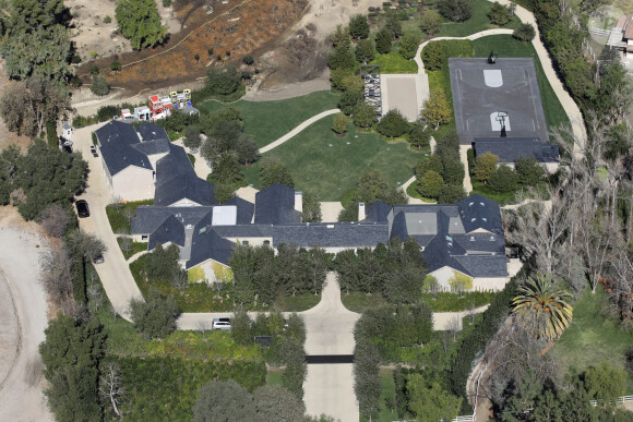 Exclusif - Vues aériennes de la maison de Kim Kardashian et Kanye West à Los Angeles le 8 février 2021.