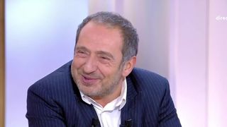 Patrick Timsit excédé par son fils : son tacle bien senti à Lazard !