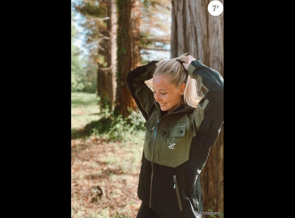 Emma de "Mariés au premier regard" pose en pleine nature, mai 2020