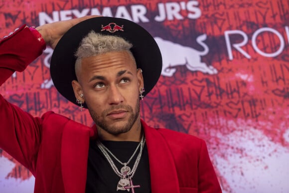 Neymar Jr. lors de la soirée d'anniversaire "Neymar JR'S: Nuit Rouge" des 27 ans de Neymar Jr. au Pavillon Gabriel à Paris, France, le 4 février 2019. © Sarah Bastin/Red Bull Content Pool/Bestimage
