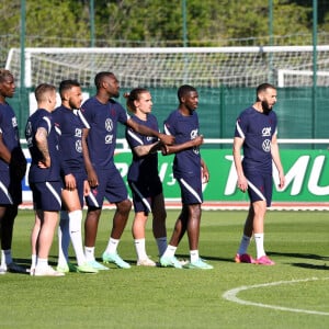 Paul Pogba, Lucas Digne, Corentin Tolisso, Marcus Thuram, Antoine Griezmann, Ousmane Dembélé, Karim Benzema, Wissam Ben Yedder et Jules Koundé à l'entraînement avec l'équipe de France de football au Centre National du Football à Clairefontaine le 31 mai 2021. © Anthony Bibard/FEP/ Panoramic / Bestimage