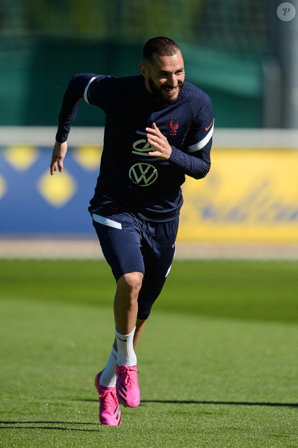 Karim Benzema à l'entrainement avec l'équipe de France au centre National du Football de Clairefontaine-en-Yvelines, France, le 28 mai 2021. © Federico Pestellini/Panoramic/Bestimage