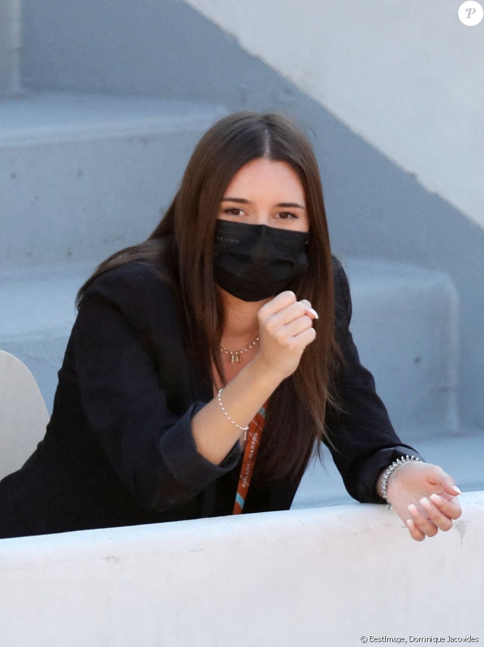 Roland Garros 2021 - Laetitia Espagnet, compagne de Hugo Gaston dans les tribunes lors des internationaux de tennis à Paris le 1er juin 2021. © Dominique Jacovides / Bestimage
