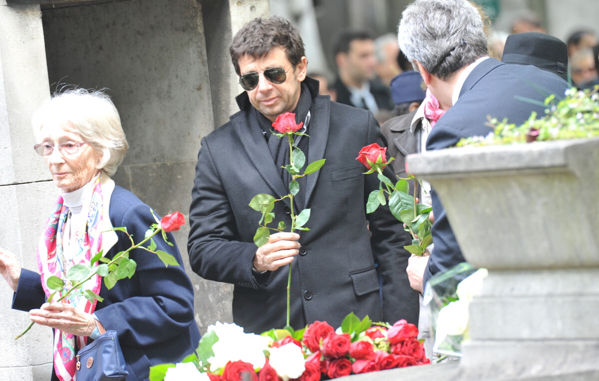 Photo : Patrick Bruel - Obsèques de Guy Carcassonne au cimetière de  Montmartre à Paris. Le 3 juin 2013 - Purepeople