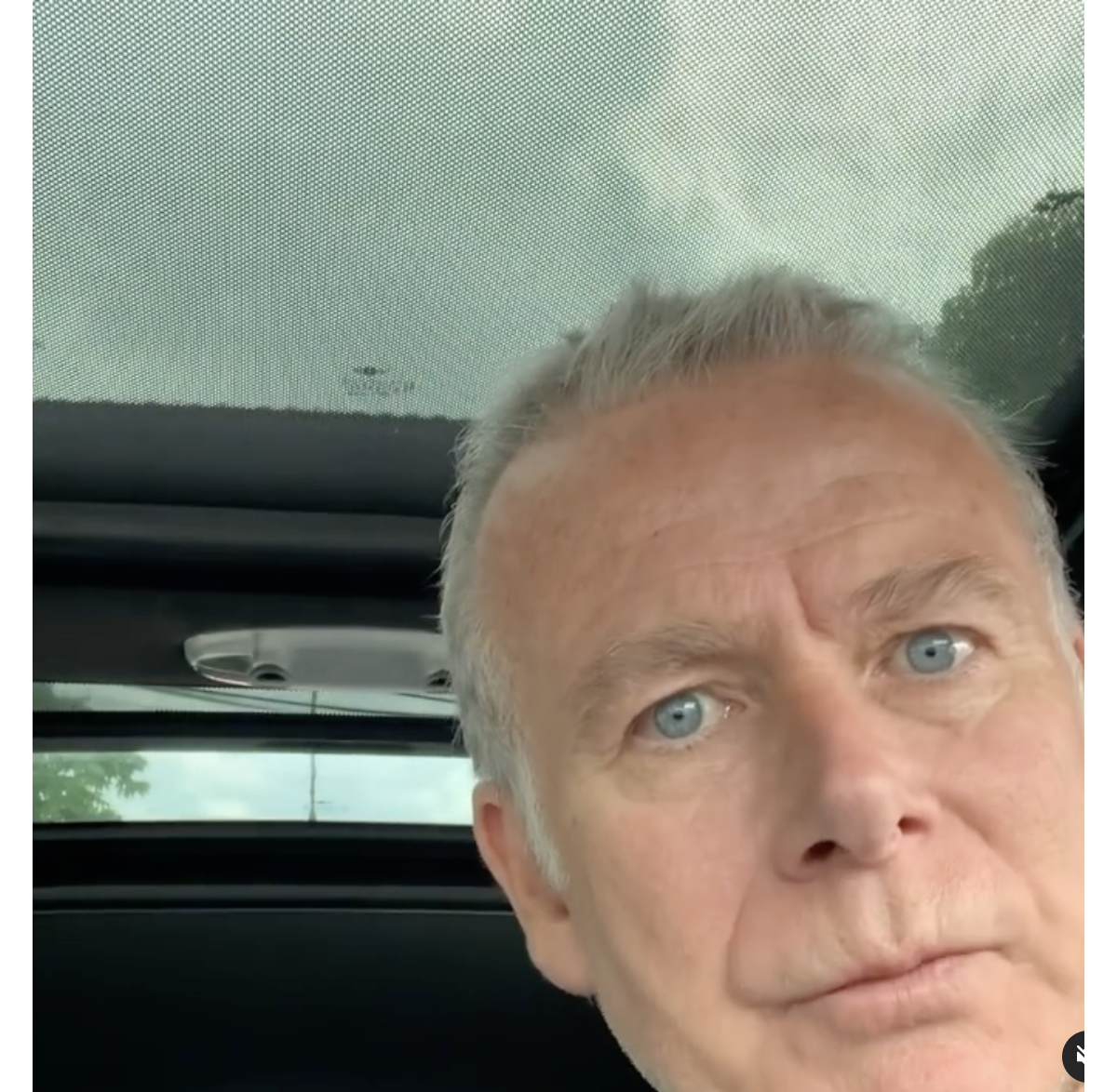 Vidéo Franck Dubosc en voiture. Purepeople