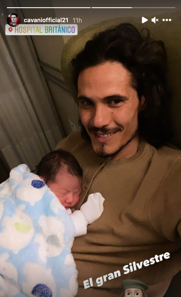 Edinson Cavani est papa pour la quatrième fois ! Il présente son petit garçon, Sylvestre.