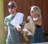 Enrique Iglesias et Anna Kournikova arrivent a Cabo au Mexique le 5 Novembre 2012.