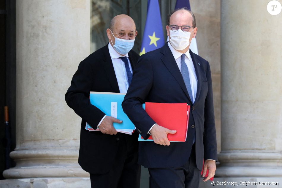 Jean Castex Premier Ministre Et Jean Yves Le Drian Ministre Des Affaires Etrangeres Sorties Du Conseil Des Ministres Du Mercredi 9 Juin 2021 Au Palais De L Purepeople