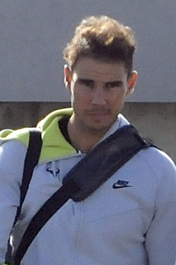 Exclusif - Rafael Nadal s'entraine à Palma de Majorque le 17 novembre 2016. La chevelure de Rafael est devenue abondante. Le champion se serait fait faire des implants capillaires pour lutter contre sa calvitie précoce. 