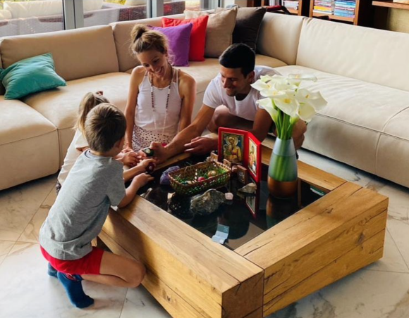 Novak Djokovic, son épouse Jelena Djokovic et leurs deux enfants Stefan et Tara. Mai 2021.
