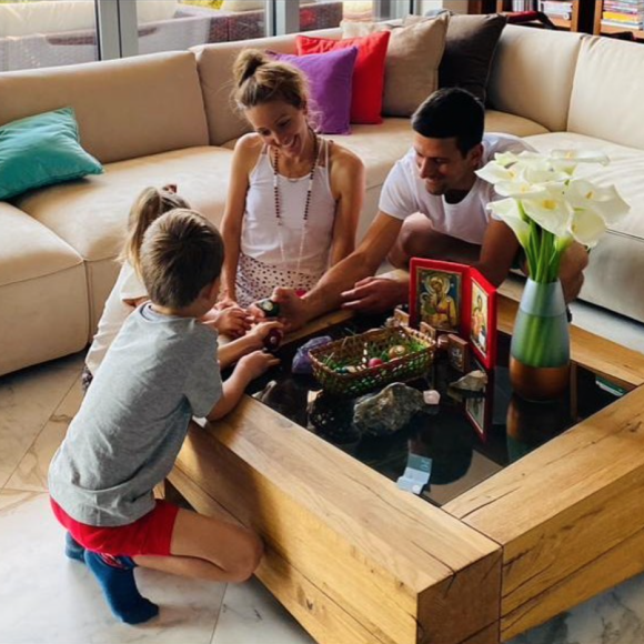 Novak Djokovic, son épouse Jelena Djokovic et leurs deux enfants Stefan et Tara. Mai 2021.