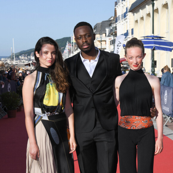 Marilou Aussilloux (Tenue Lanvin et Roger Vivier), Dadju et Alexia Giordano assistent à la cérémonie de clôture du 35ème festival de Cabourg, le 12 juin 2021. © Coadic Guirec/Bestimage