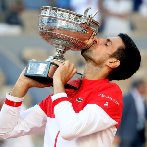 Novak Djokovic - Novak Djokovic s'est imposé face à Stefanos Tsitsipas en finale des internationaux de tennis de Roland Garros à Paris, le 13 juin 2021. © Dominique Jacovides/Bestimage 