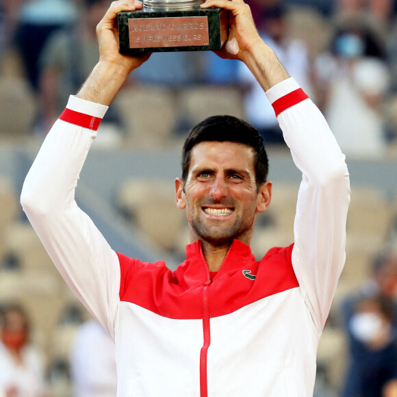 Novak Djokovic - Novak Djokovic s'est imposé face à Stefanos Tsitsipas en finale des internationaux de tennis de Roland Garros à Paris, le 13 juin 2021. © Dominique Jacovides/Bestimage 