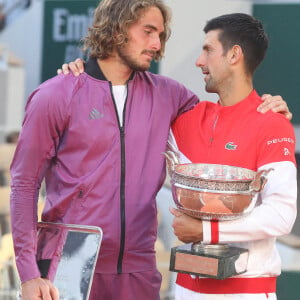 Novak Djokovic et Stefanos Tsitsipas - Novak Djokovic s'est imposé face à Stefanos Tsitsipas en finale des internationaux de tennis de Roland Garros à Paris, le 13 juin 2021. © Dominique Jacovides/Bestimage 