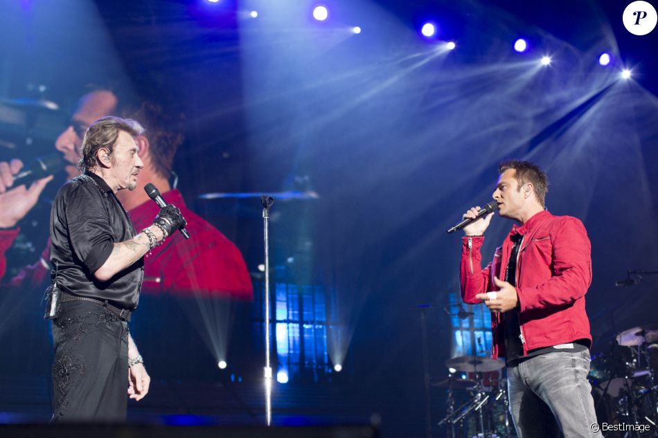 Exclusif - David Hallyday et Johnny Hallyday lors du "Born Rocker Tour", juin 2013