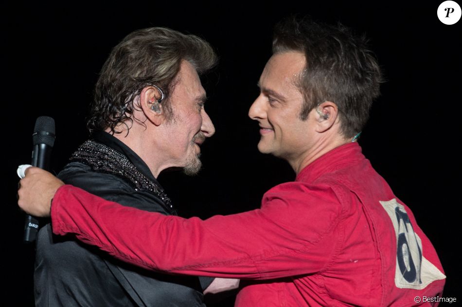 Exclusif - David Hallyday et Johnny Hallyday en concert lors du "Born Rocker Tour", juin 2013