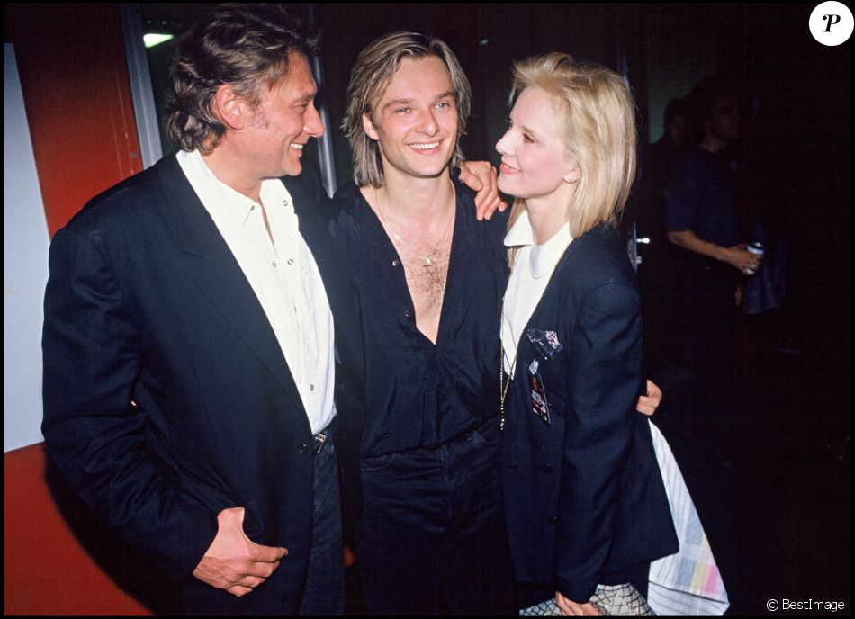Archives - David Hallyday en tournée en 1991 ici avec son père Johnny et sa mère Sylvie Vartran