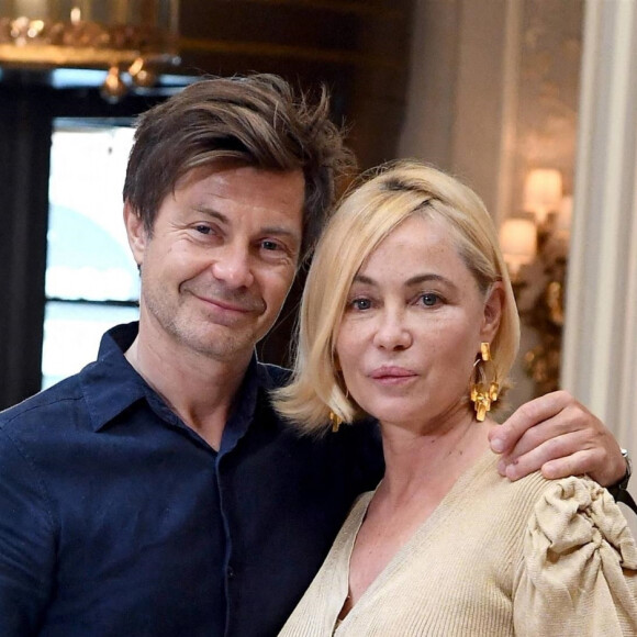 Emmanuelle Béart et le réalisateur Ludovic Bergery présentent le film "L'Etreinte" au festival du cinéma français, à l'hôtel St Regis à Rome. Le 14 juin 2021.