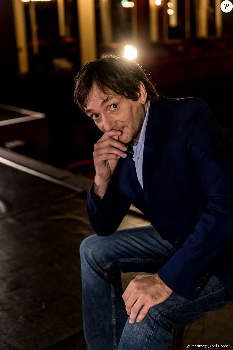 Exclusif - Rendez-vous avec Pierre Palmade au Casino de Paris, pour le documentaire "L'homme qui aime l'humour", qui sera diffusé le 17 juin sur la chaine Comédie puis sur C8. Le 9 mars 2021 © Cyril Moreau / Bestimage