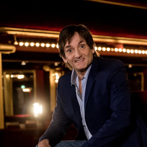 Exclusif - Rendez-vous avec Pierre Palmade au Casino de Paris, pour le documentaire "L'homme qui aime l'humour", qui sera diffusé le 17 juin sur la chaine Comédie puis sur C8. Le 9 mars 2021 © Cyril Moreau / Bestimage