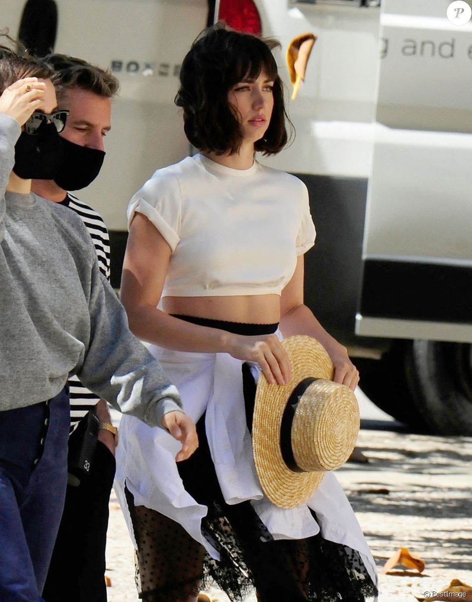 L'actrice cubano-espagnole Ana De Armas sur le plateau de tournage de son dernier film à Palma de Majorque, Espagne, le 12 mai 2021.