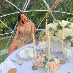 Mélanie Da Cruz, candidate de télé-réalité mariée à son chéri footballeur Anthony Martial. Ils sont parents de l'adorable petit Swan.