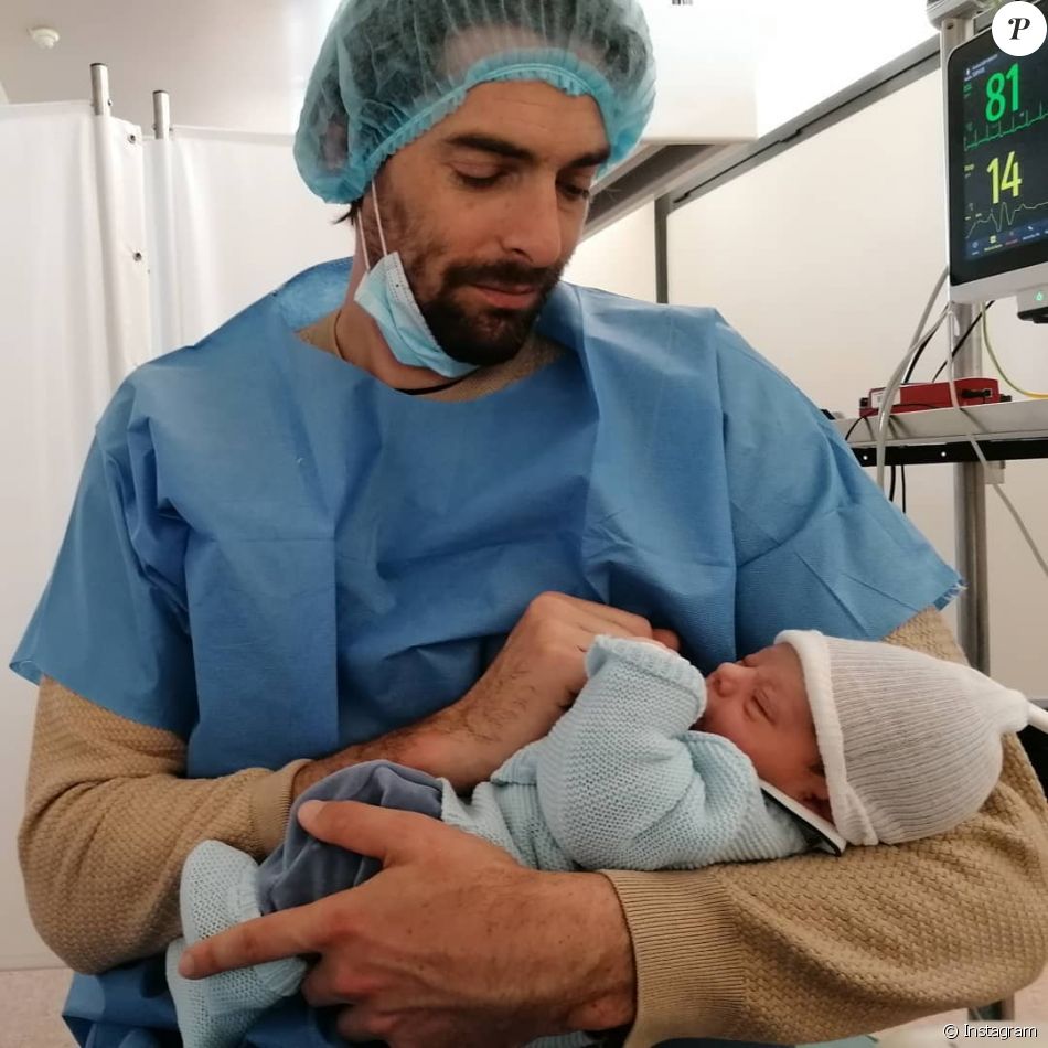 Alice Detollenaere et son compagnon Camille Lacourt sont devenus parents d'un petit garçon prénommé Marius, né le 1er juin 2021.