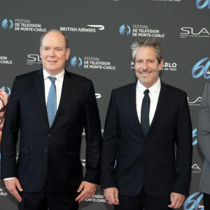 Ashley Park, Prince Albert II of Monaco, Darren Star et Lucas Bravo - 60e festival de la Télévision de Monte-Carlo, le vendredi 18 juin 2021 à Monaco. @ David Niviere/ABACAPRESS.COM