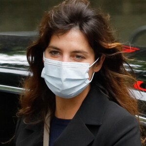 Semi-exclusif - Laëtitia Milot arrive à l'enregistrement de l'émission "Vivement Dimanche Prochain" au studio Gabriel à Paris, présentée par M.Drucker et diffusée le 23 mai 2021, au Studio Gabriel à Paris, France, le 11 mai 2021. © Christophe Clovis/Bestimage  No Web pour la Belgique et la Suisse Semi-Exclusive - Celebs arrive at the "Vivement Dimanche Prochain" recording show at the Gabriel studio in Paris, France, on May 11, 2021, presented by M.Drucker and aired on May 23, 2021. 