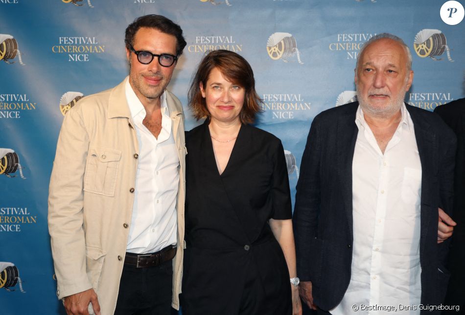 Nicolas Bedos, Emmanuelle Devos et François Berléand à la première du film "Boite Noire" dans le cadre du Festival CINEROMAN au cinéma Pathé Gare du Sud à Nice, France, le 19 juin 2021. © Denis Guignebourg/Bestimage