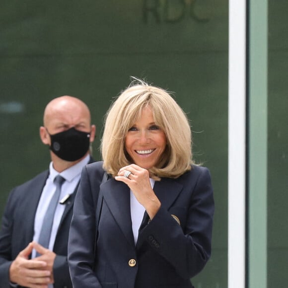 Emmanuel et Brigitte Macron sont allés voter pour le premier tour des élections régionales et départementales 2021 à la mairie du Touquet. Le 20 juin 2021. © Stéphane Lemouton/Bestimage