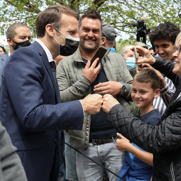 Emmanuel et Brigitte Macron sont allés voter pour le premier tour des élections régionales et départementales 2021 à la mairie du Touquet. Le 20 juin 2021. © Stéphane Lemouton/Bestimage