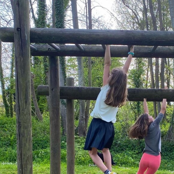 Cécile Bois et Jean-Pierre Michaël dévoilent des photos de leurs filles sur Instagram