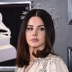 Lana Del Rey plantureuse en bikini : elle fête ses 36 ans avec un gâteau surprenant