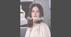 Lana Del Rey plantureuse en bikini : elle fête ses 36 ans avec un gâteau surprenant