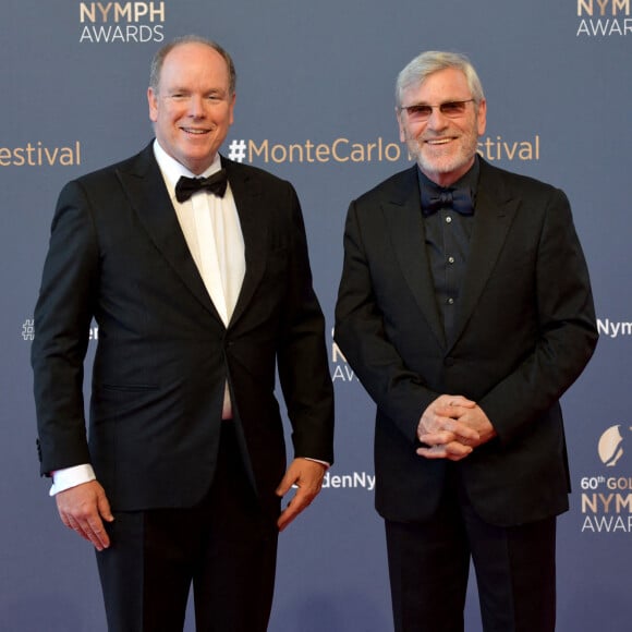 Le prince Albert II de Monaco et Tchéky Karyo lors du photocall de la cérémonie des Nymphes d'Or du 60ème festival de télévision de Monte Carlo au Grimaldi Forum à Monaco le 22 juin 2021. © Bruno Bebert / Bestimage