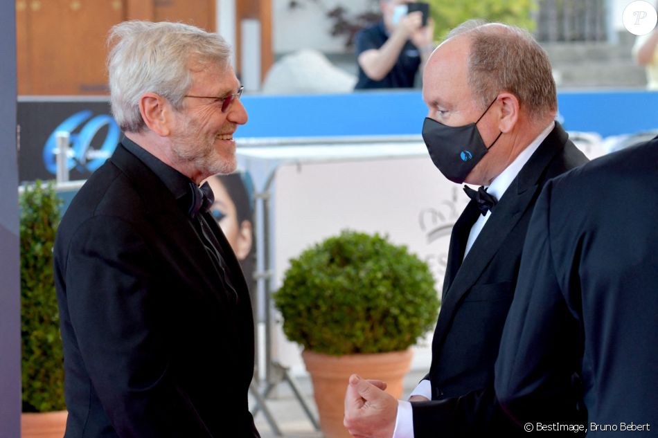 Tchéky Karyo et le prince Albert II de Monaco lors du photocall de la cérémonie des Nymphes d'Or du 60ème festival de télévision de Monte Carlo au Grimaldi Forum à Monaco le 22 juin 2021. © Bruno Bebert / Bestimage